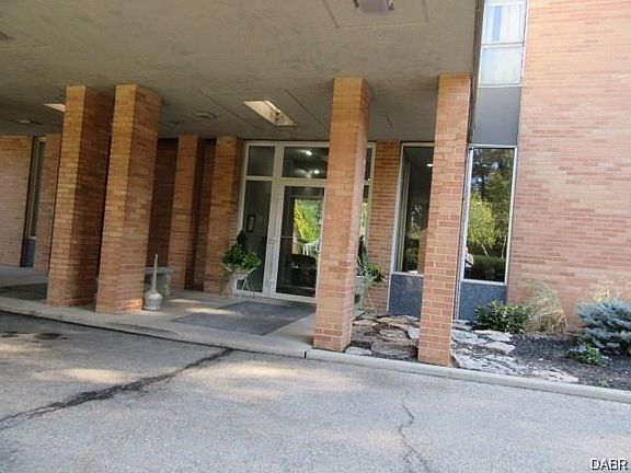 5th image of 2230 S Patterson Blvd