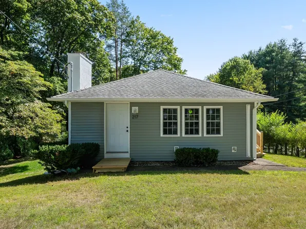 217 W Main St, Northborough, MA 01532
