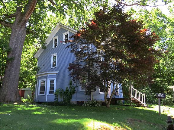 3rd image of 1031 Catherine St