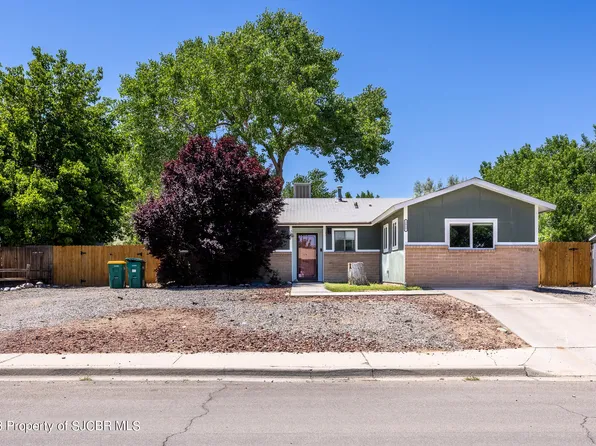 2817 La Puente St, Farmington, NM 87401
