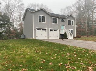 20 Mockingbird Dr, Exeter, RI 02822