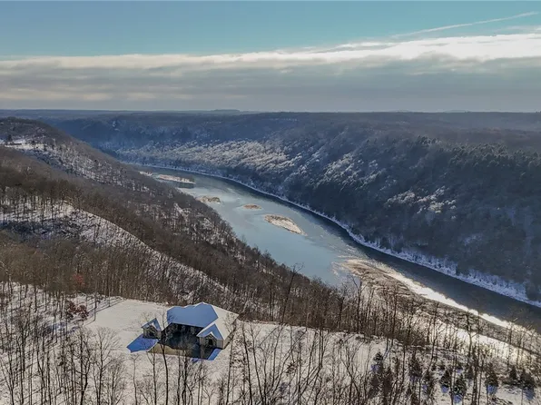 365 S Penn Rd, Franklin, PA 16323