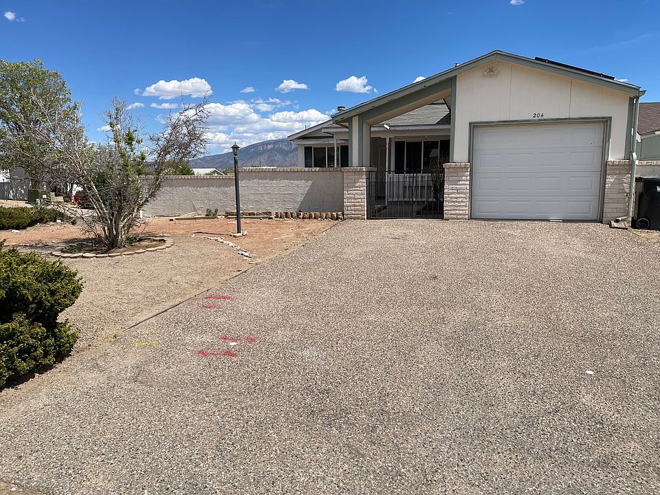 1st image of 204 Mica Dr NE