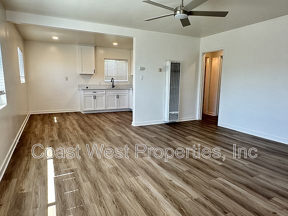 3rd image of 3839 Kendall St