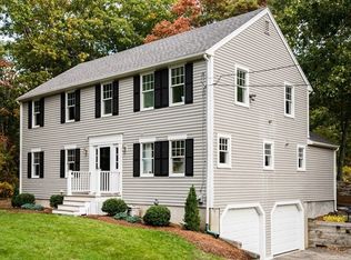 14 Chamberlain Run, Hingham, MA 02043