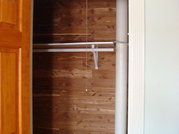 3rd image of 6085 Cashio St