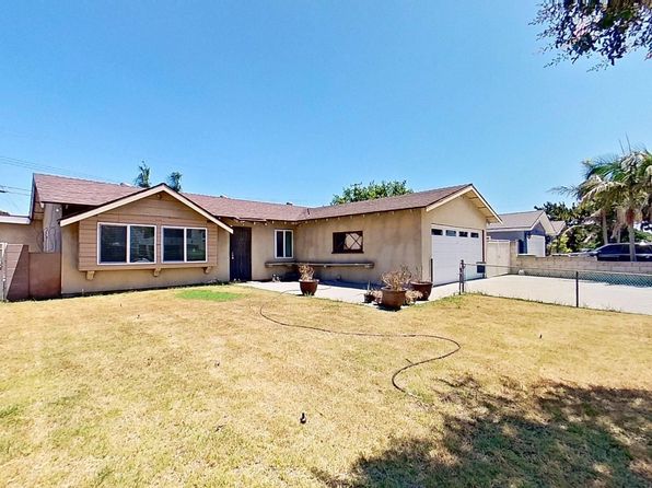 13922 Heidi St