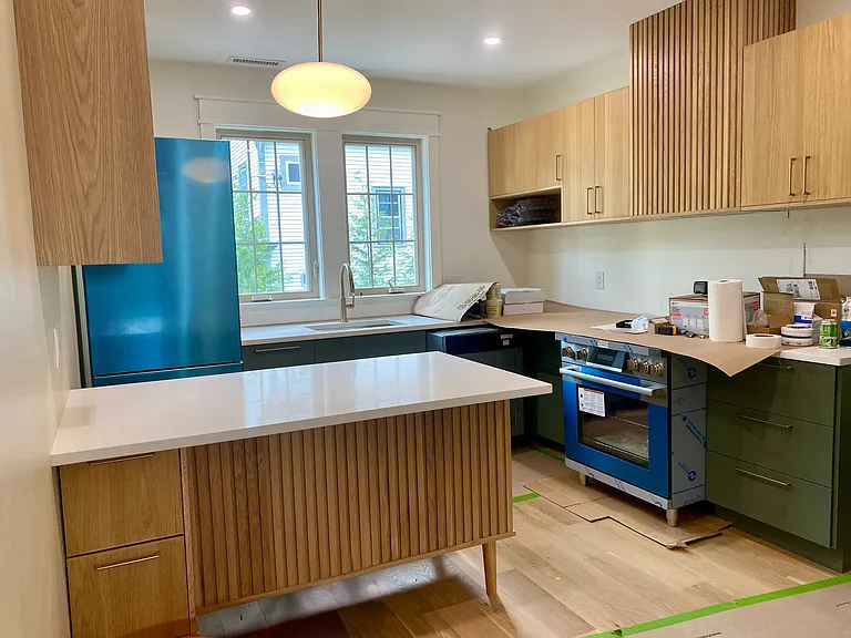 240 Camp St #2 — Photo 3