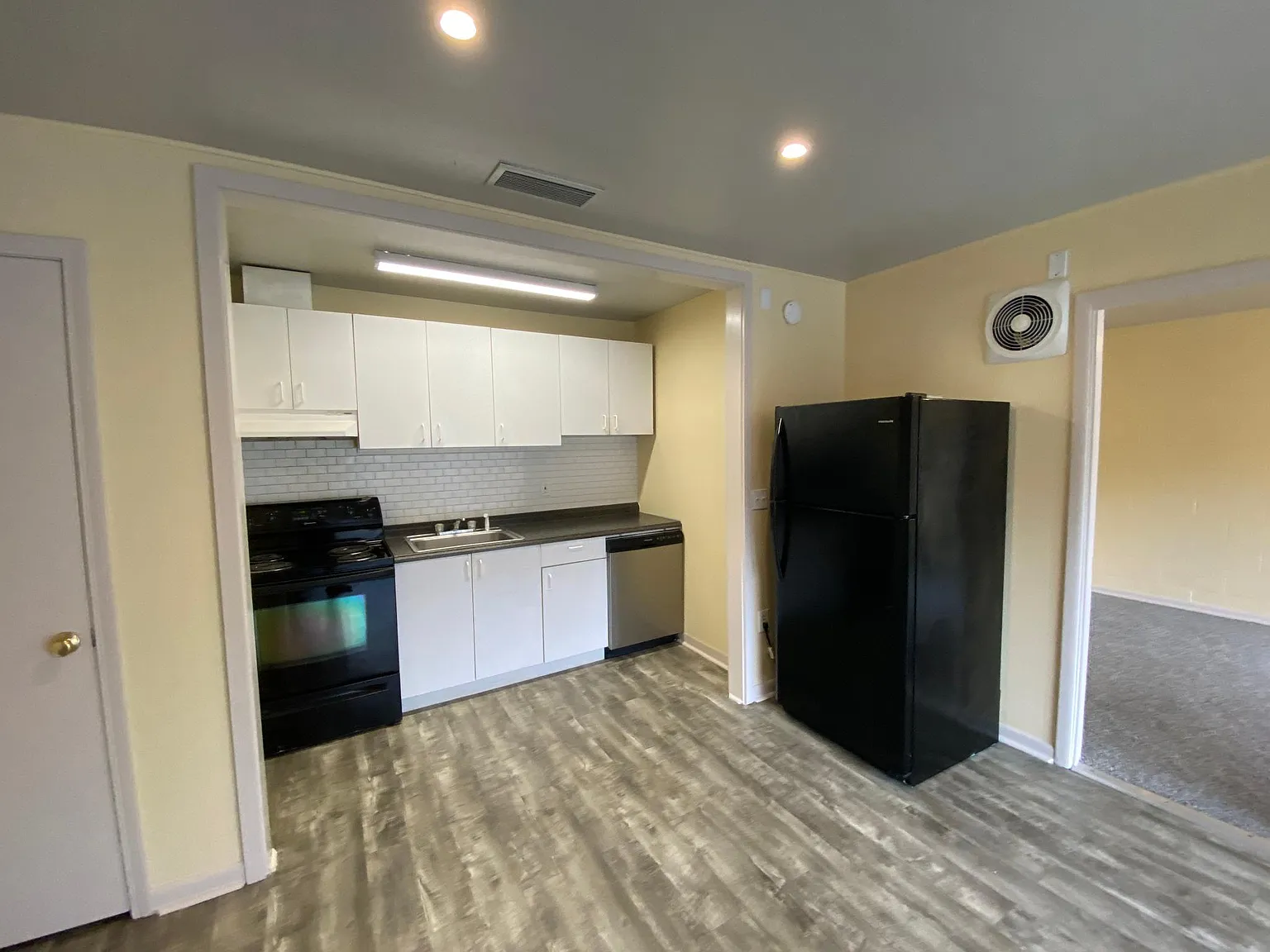 1 bed, 546 sqft, $1,050 — Photo 4