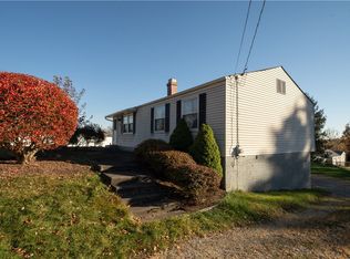 520 Aten Rd, Coraopolis, PA 15108
