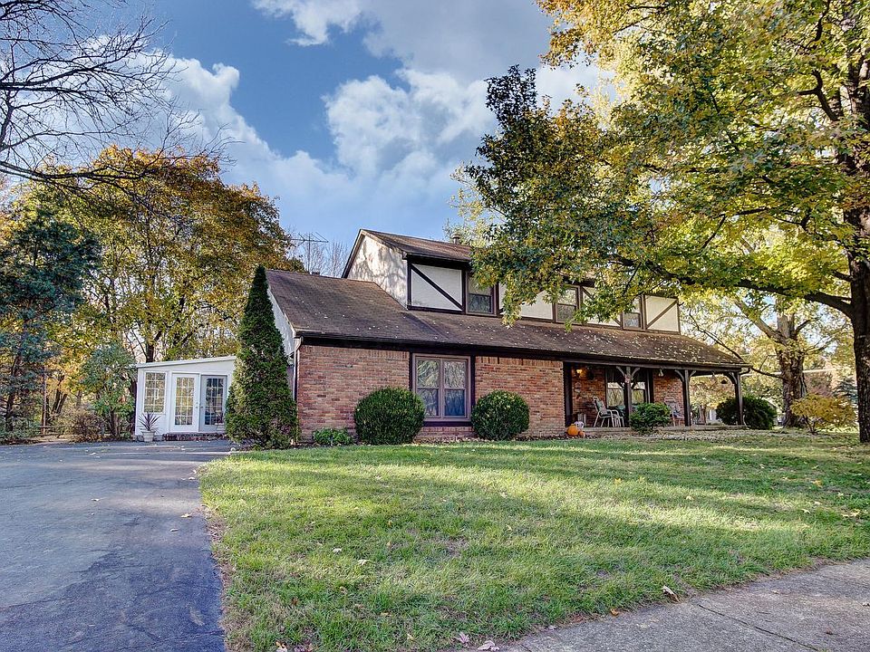 1st image of 6987 Village Woods Pl