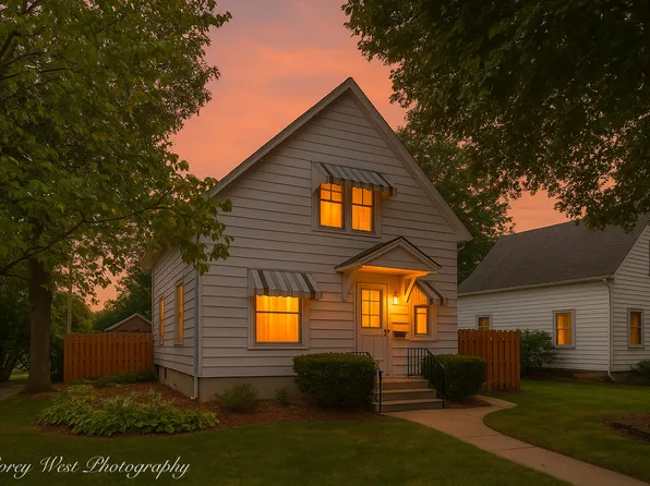 928 N 14th St, Dekalb, IL 60115