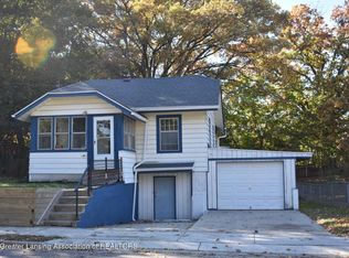 1128 Lathrop St, Lansing, MI 48912