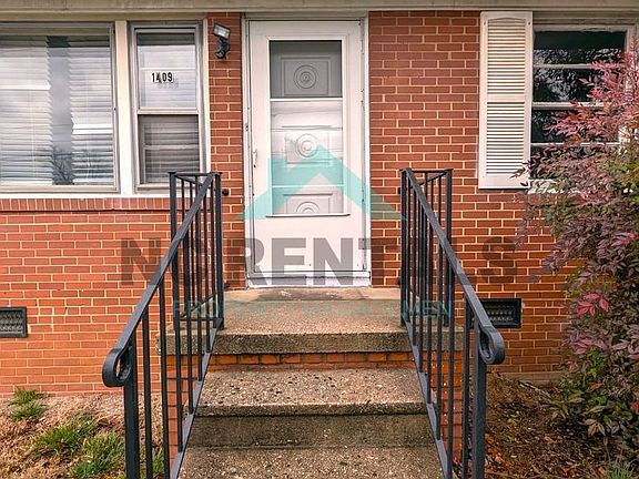 3rd image of 1409 E Cone Blvd
