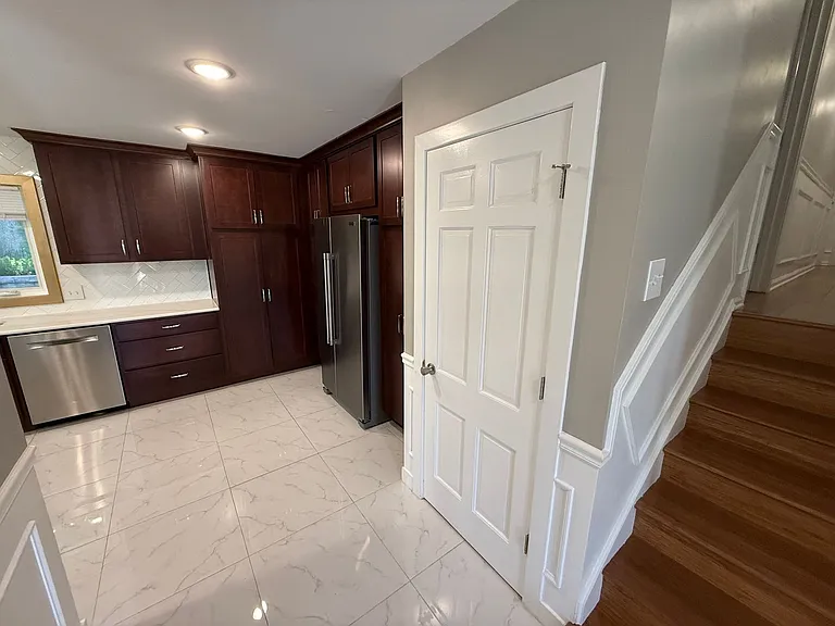 2500 Bluff Blvd — Photo 36