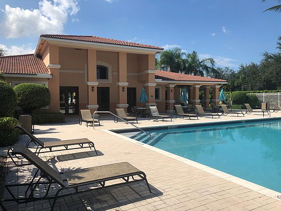 2nd image of 181 SW Palm Dr APT 203