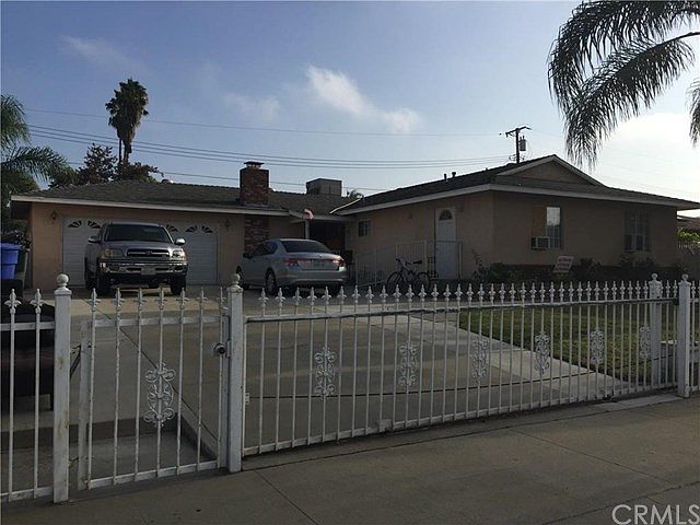 2nd image of 853 Lincoln Ave