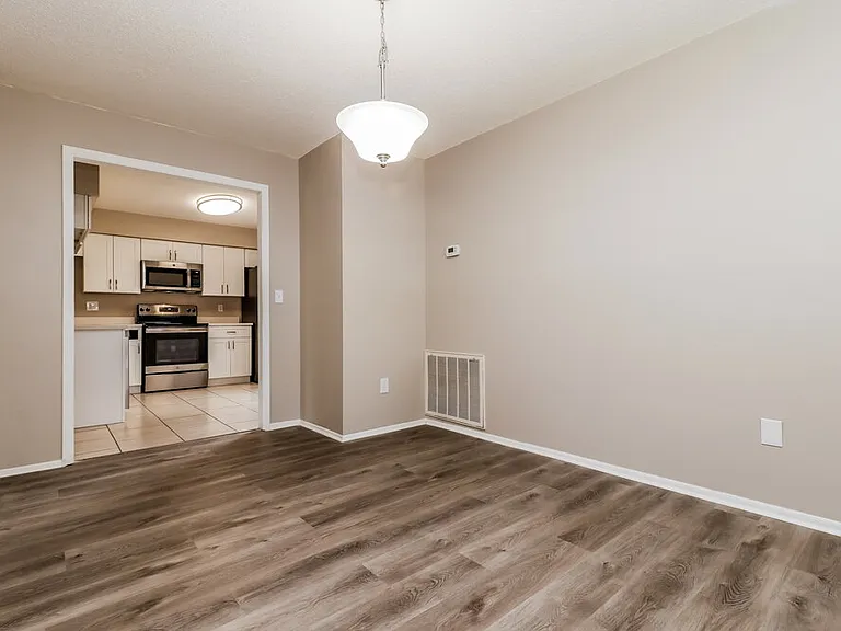 4910 Hi Vista Cir — Photo 6