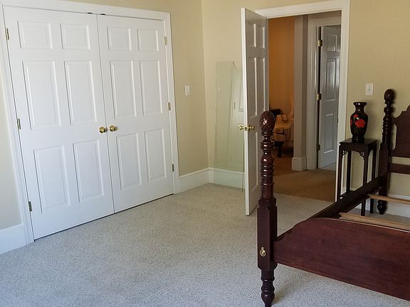 3rd image of 291 Dogwood Dr