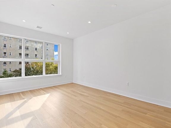 5th image of 6025 Boulevard E #503