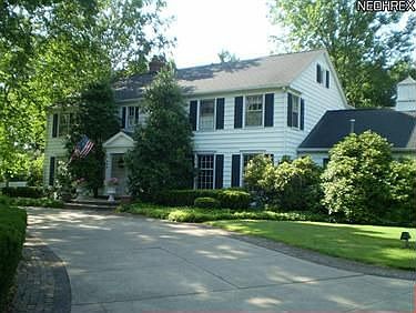 1st image of 890 Eaton Ave