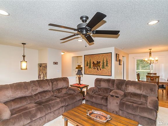 3rd image of 5214 128th Pl NE
