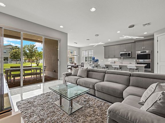 3rd image of 93 Dogwood Court