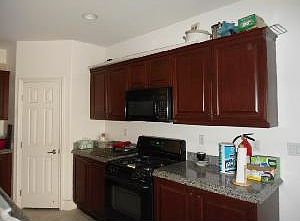 4th image of 390 Blue Tee Ct