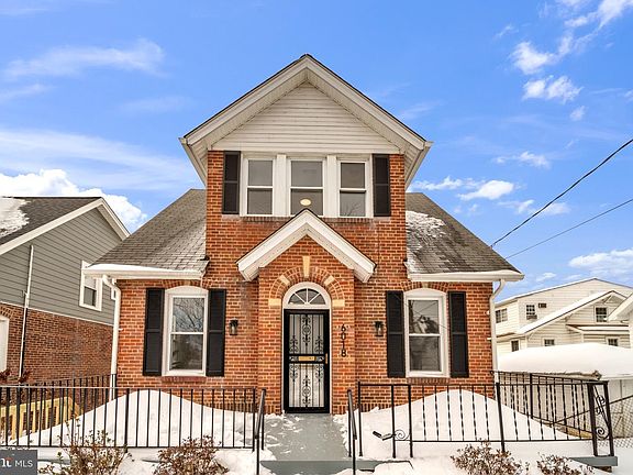 2nd image of 6018 2nd St NW