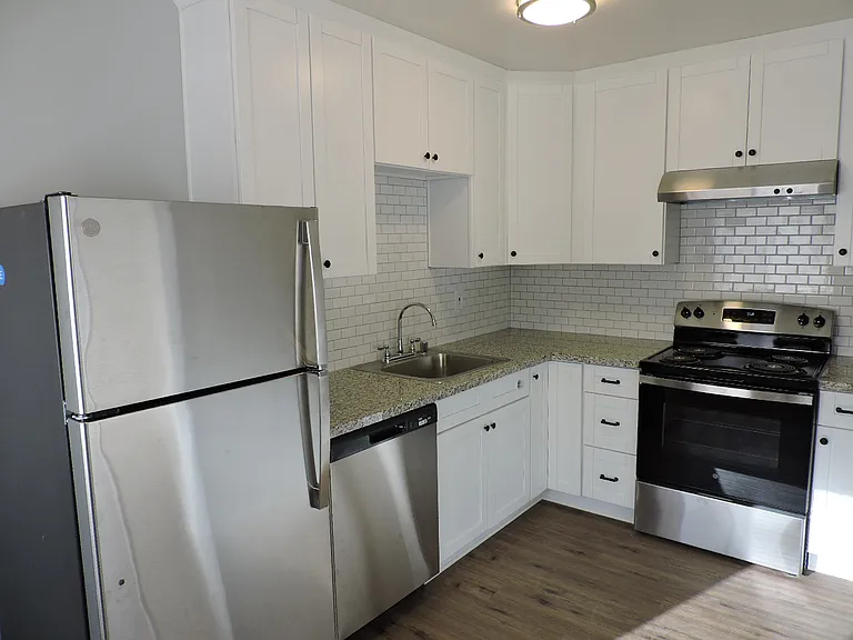 2722 U St #8 — Photo 6