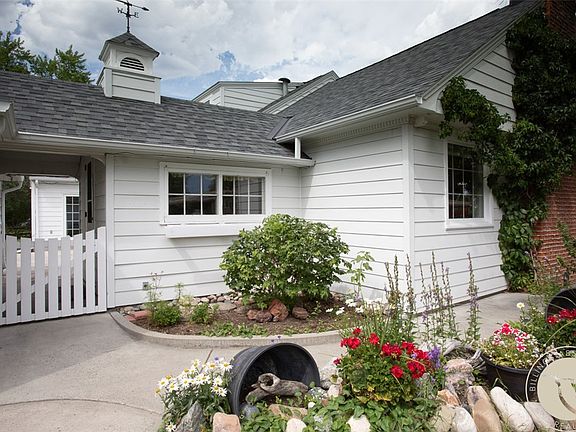 3rd image of 1102 Cottage Ln