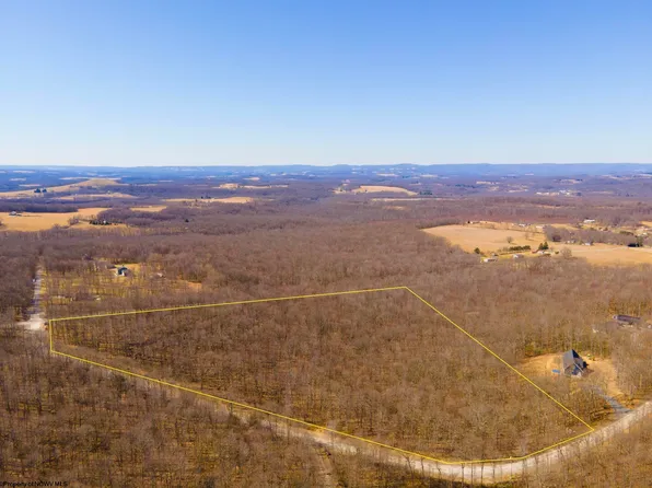 Hazelwood Dr, Bruceton Mills, WV 26525