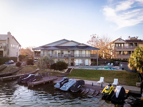 104 Cove E #208 Photo 1