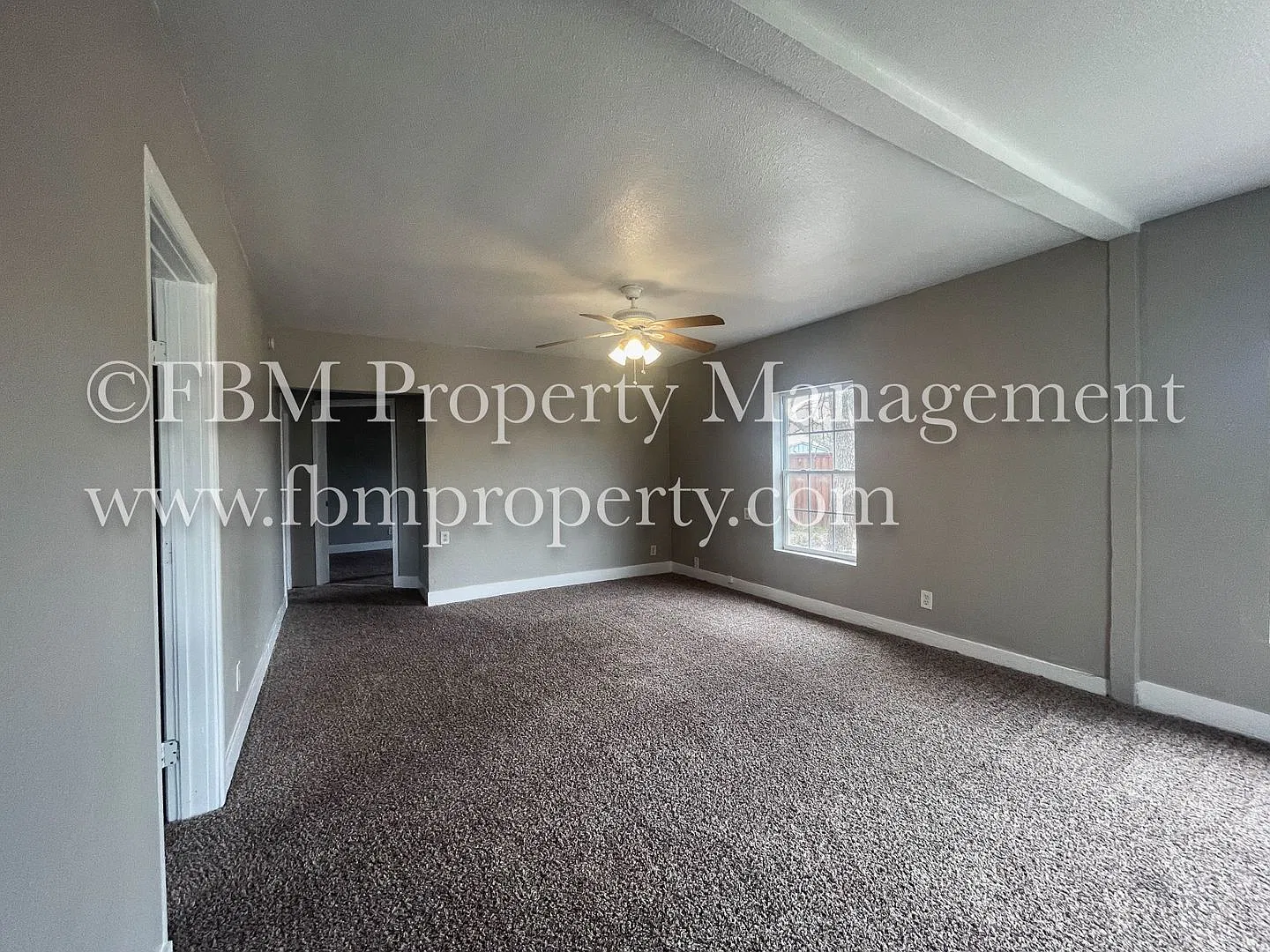 3 bed, 1.5 bath, 1291 sqft, $1,695 — Photo 2
