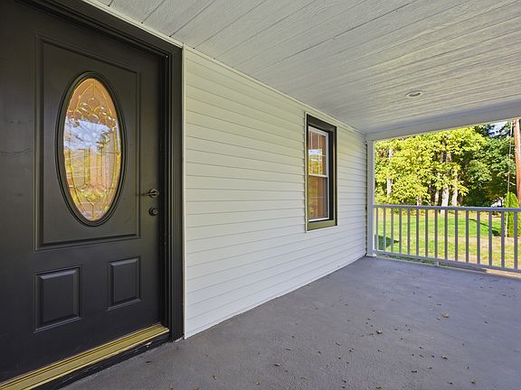 5th image of 39 Cox Ave #B