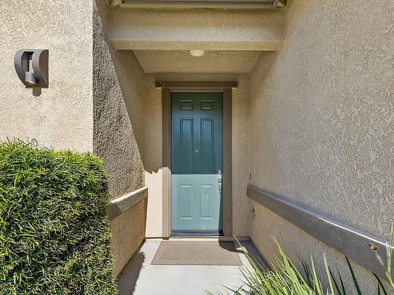 5282 Jacque Bell Ln — Photo 2