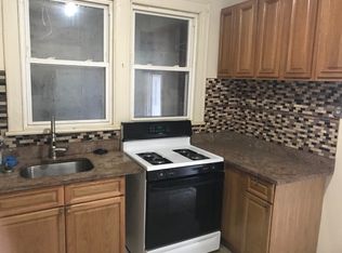 11219 Farmers Blvd, Saint Albans, NY 11412