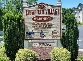 300 Windy Hill Rd APT 1, Middleburg, VA 20117