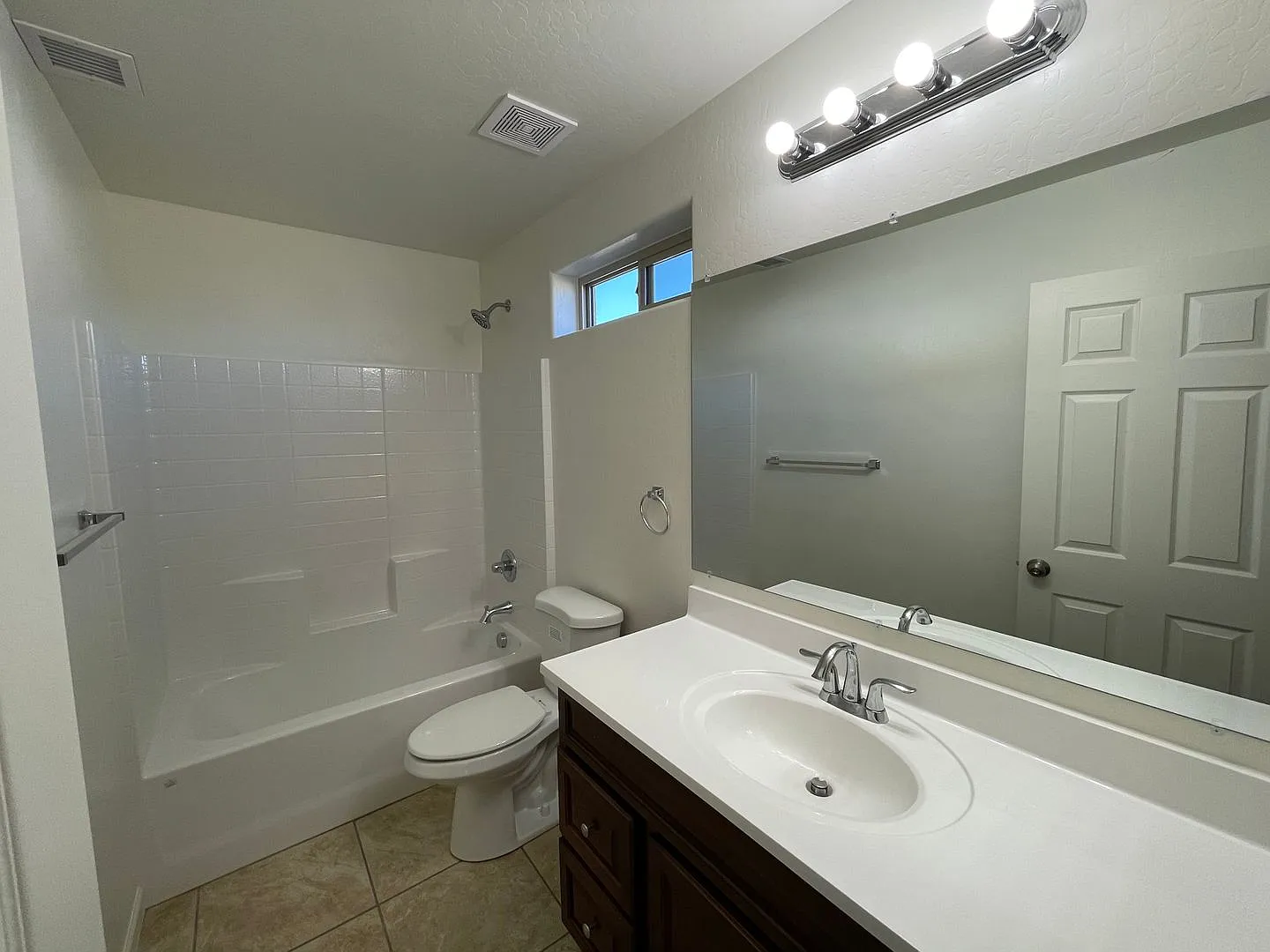 2868 N Superstition Ln — Photo 4