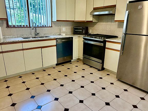 2nd image of 60 Conant St #1