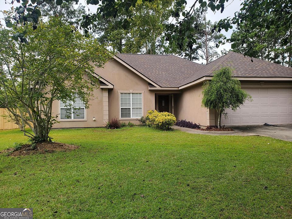 1st image of 110 Caravelle Ct