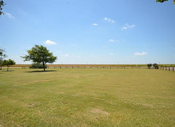 Panoramic, peaceful views on 5 acres