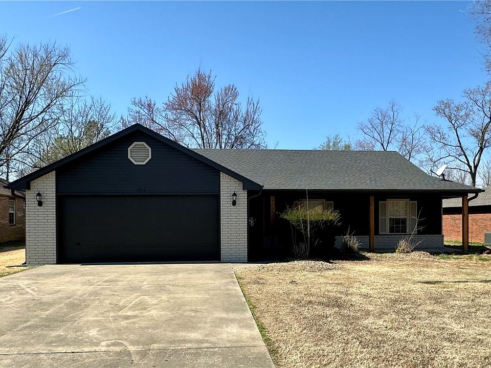 1st image of 206 Lyndal Ln