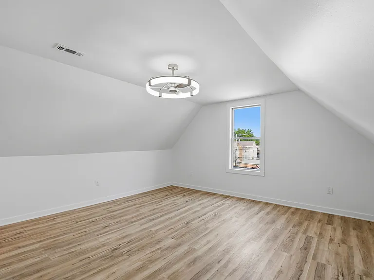 3642 W Belmont Ave #2F — Photo 19