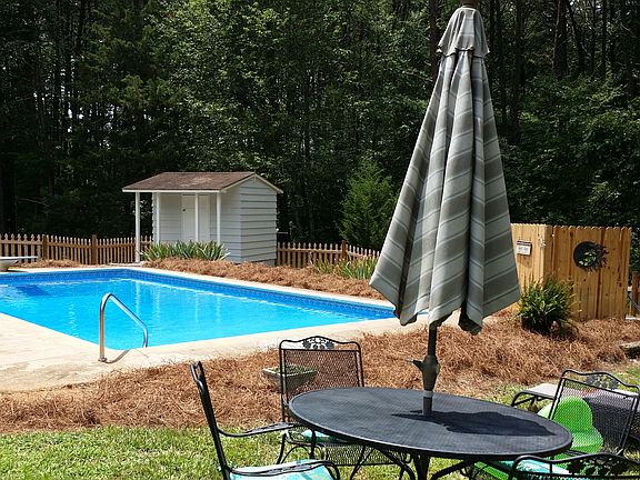 5th image of 114 Hill Dr