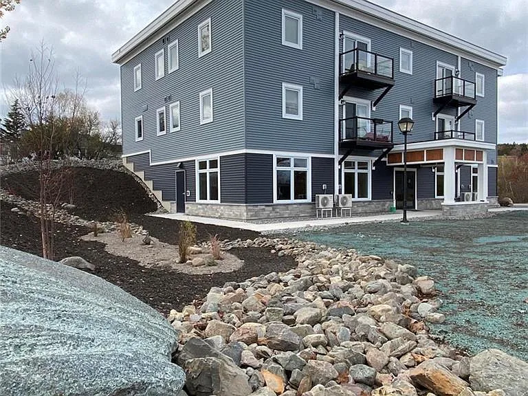227 River Valley Dr #H — Photo 2
