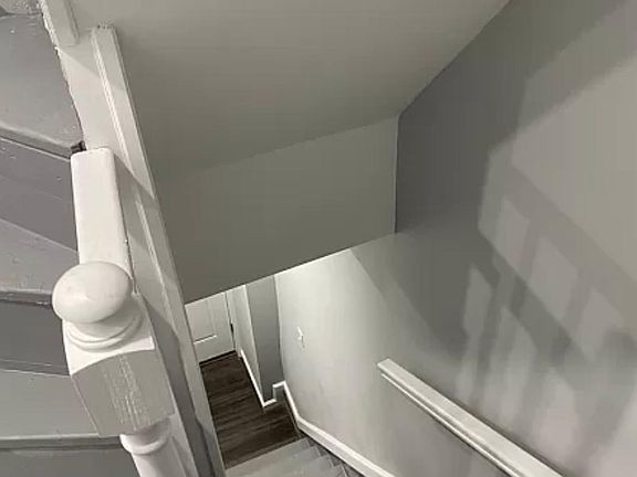 Front entry stairway