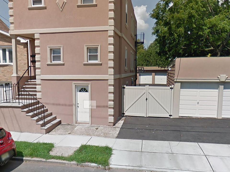 1st image of 27 Cedar Ave Floor 1
