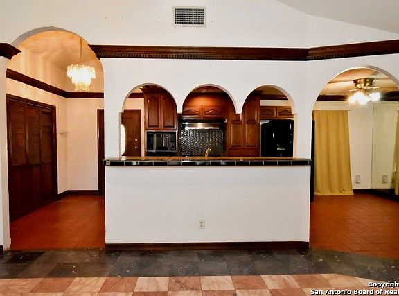 5th image of 1619 Parnell Ave