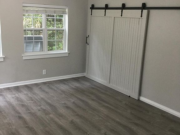 Barn door to laundry